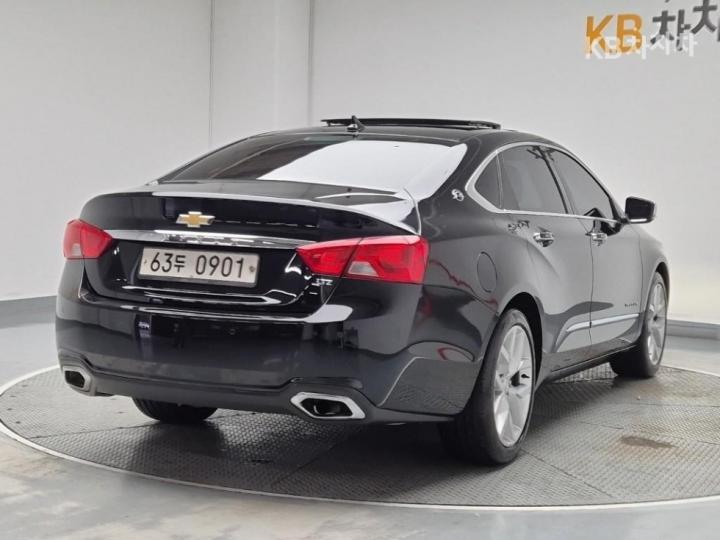 Chevrolet Impala 2.5 LTZ 4