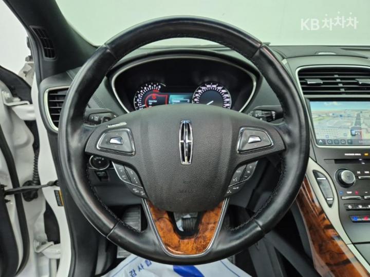 Lincoln MKX 2.7 AWD Base Type 10