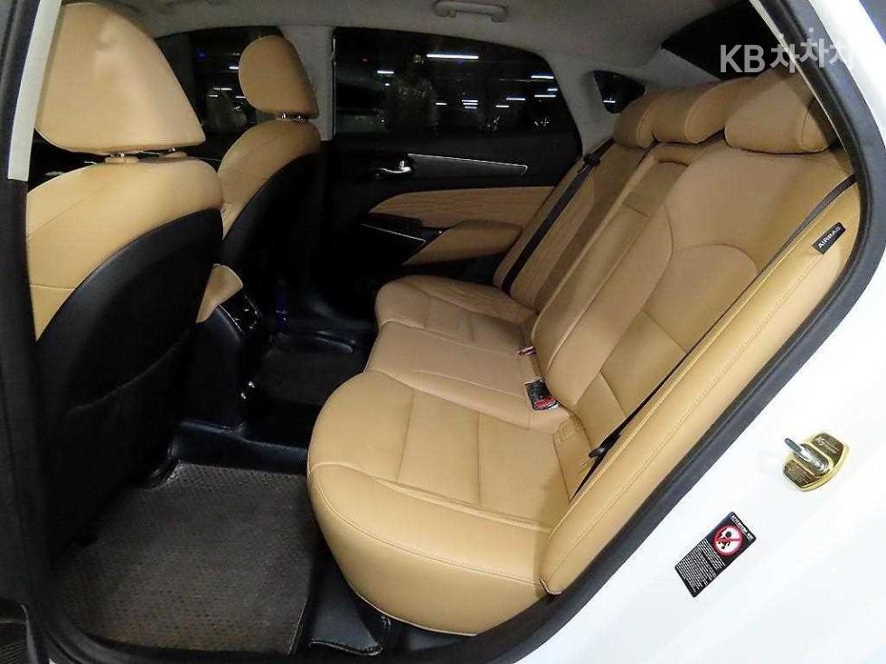 2020 - kia k7