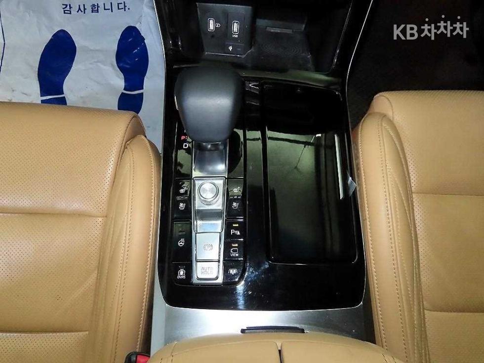 2020 - kia k7