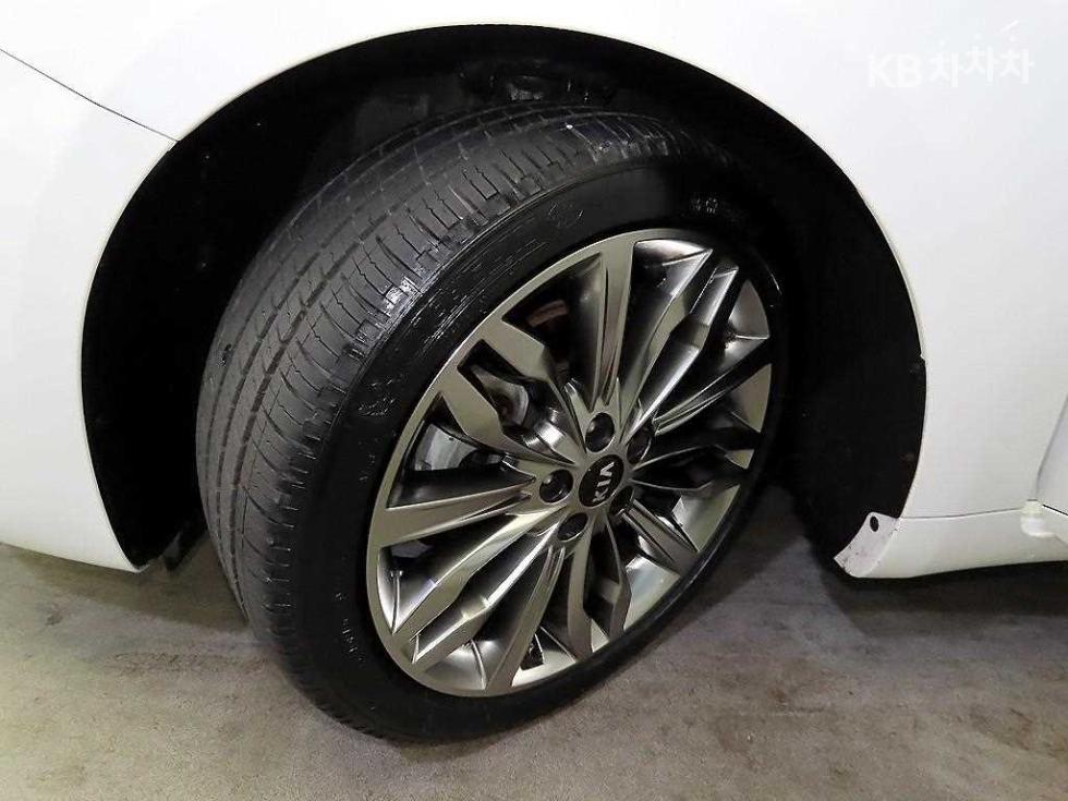 2020 - kia k7