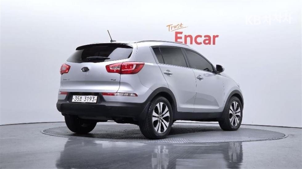 2012 - kia sportage