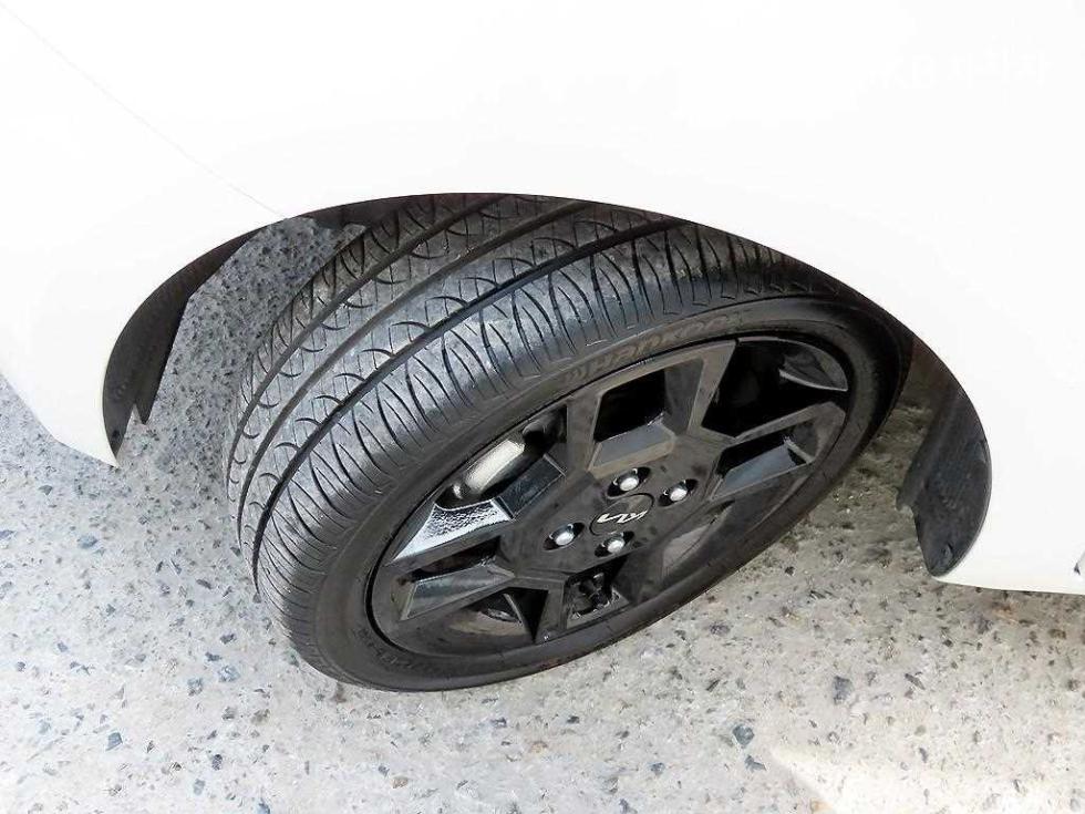 2024 - kia kia