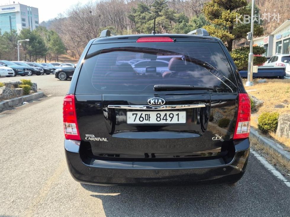 2013 - kia carnival