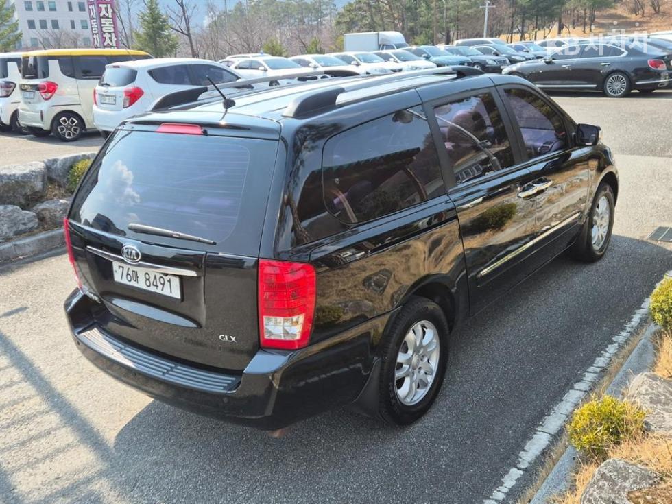 2013 - kia carnival