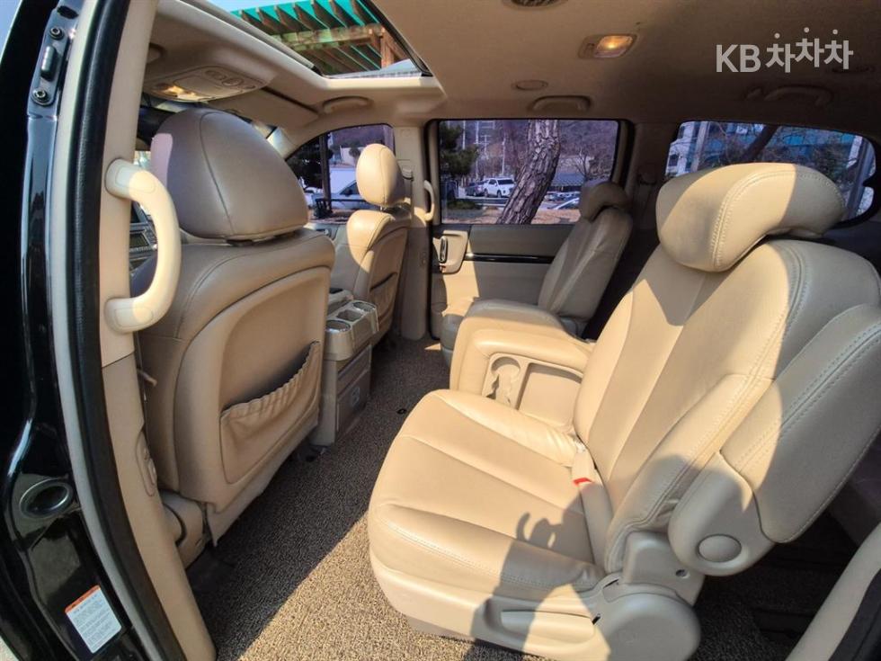 2013 - kia carnival