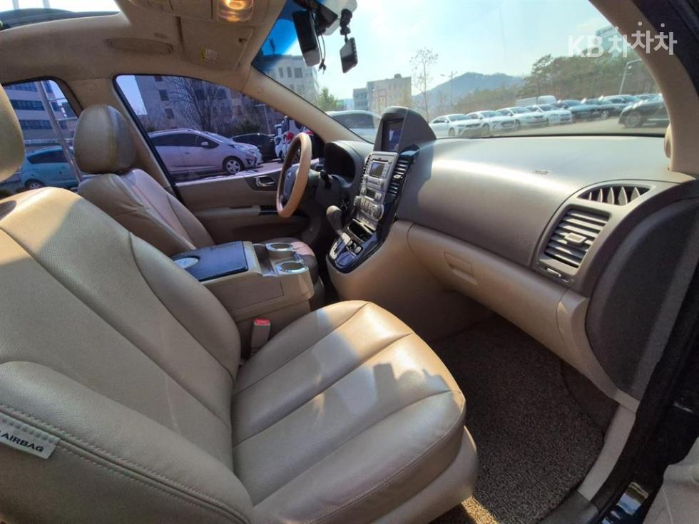 2013 - kia carnival