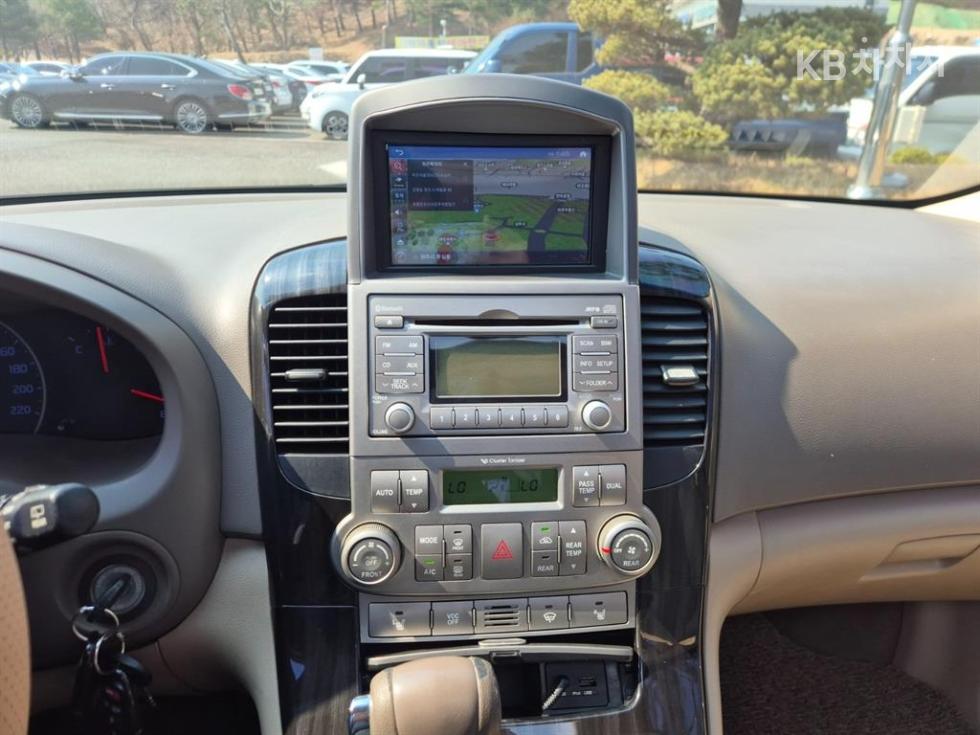 2013 - kia carnival