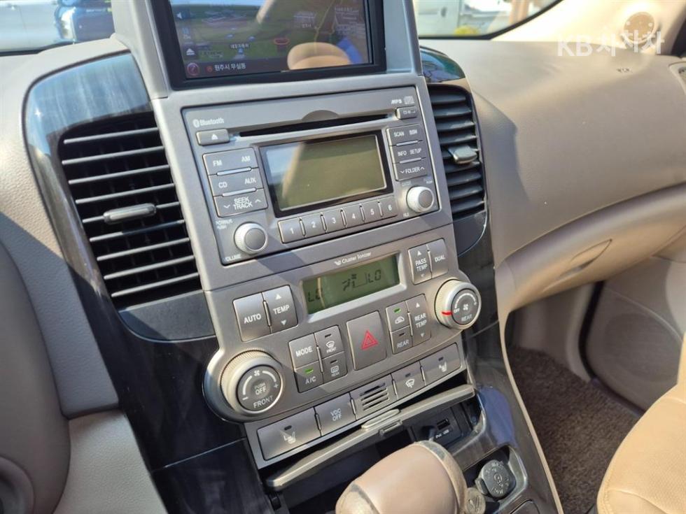 2013 - kia carnival