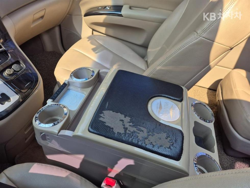 2013 - kia carnival