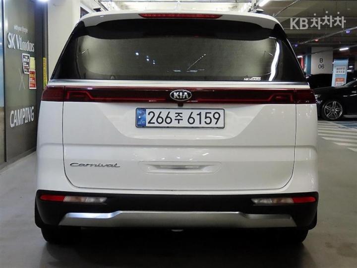Kia Carnival D2.2 Signature 6