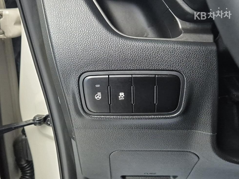 2023 - kia kia