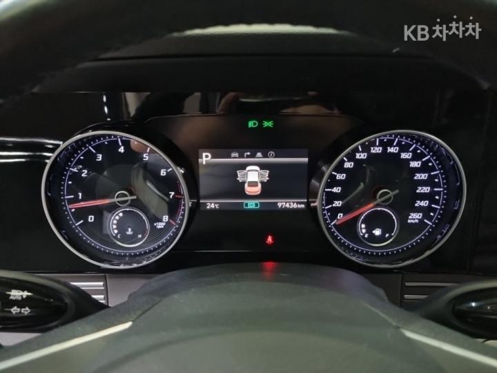 Hyundai Grandeur LPi 3.0 Premium 6