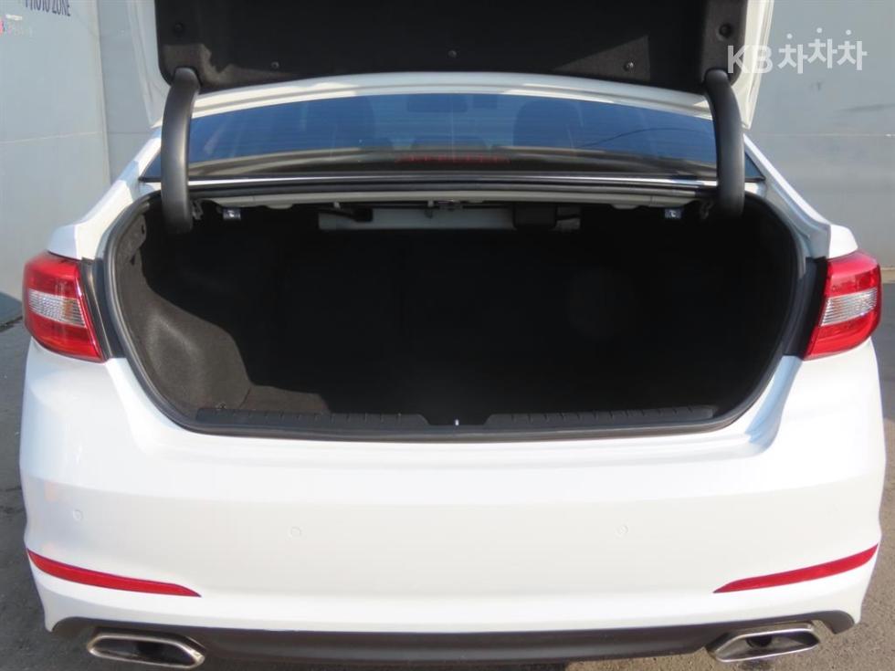 2015 Hyundai LF photo