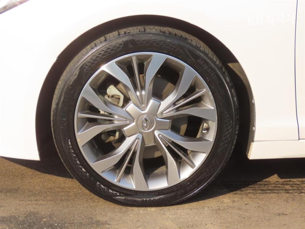 2015 Hyundai LF photo