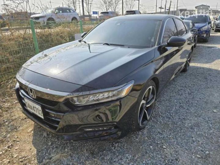 Honda Accord 1.5 Turbo 3