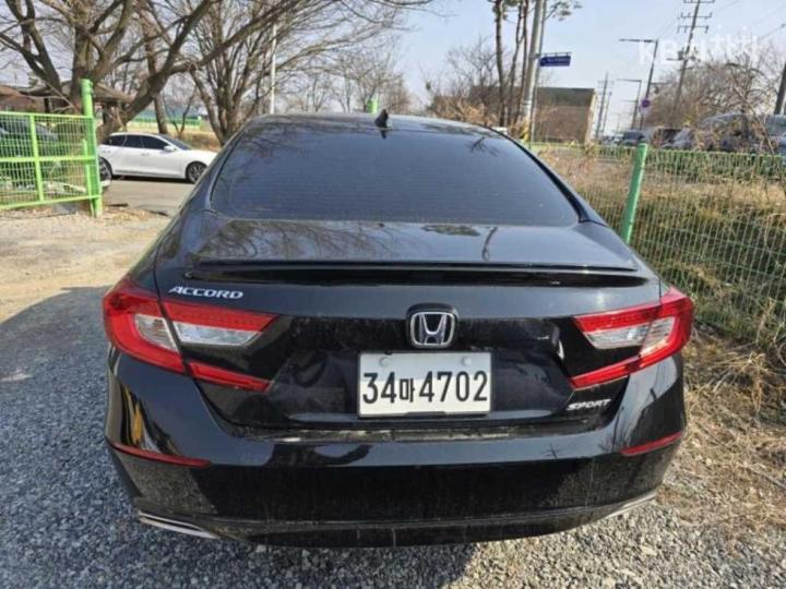 Honda Accord 1.5 Turbo 4