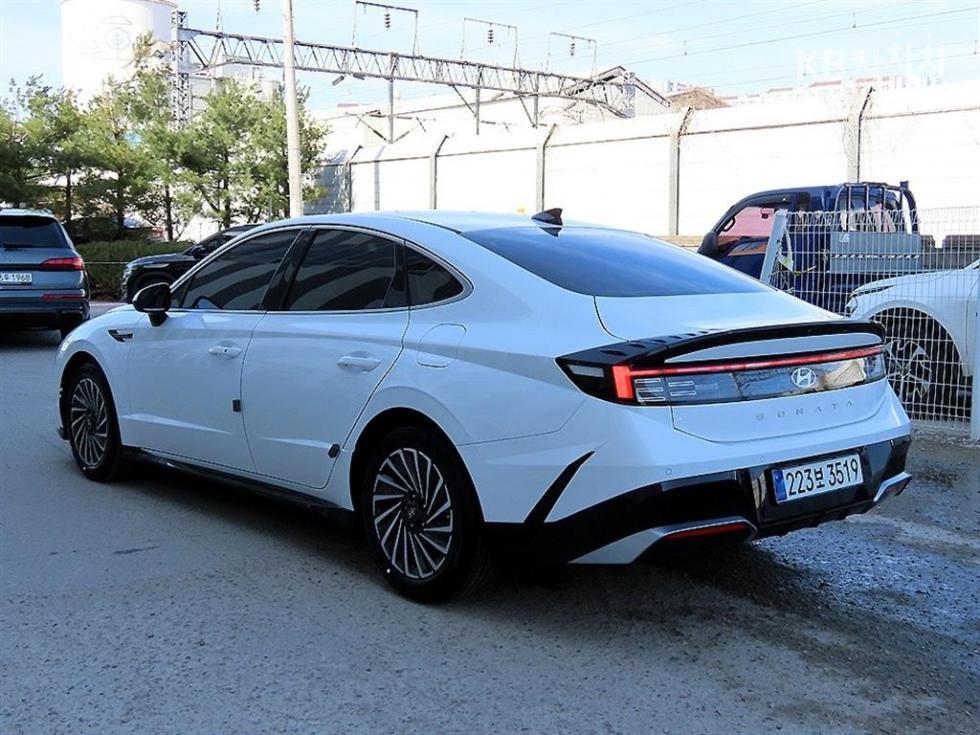 2025 - hyundai sonata