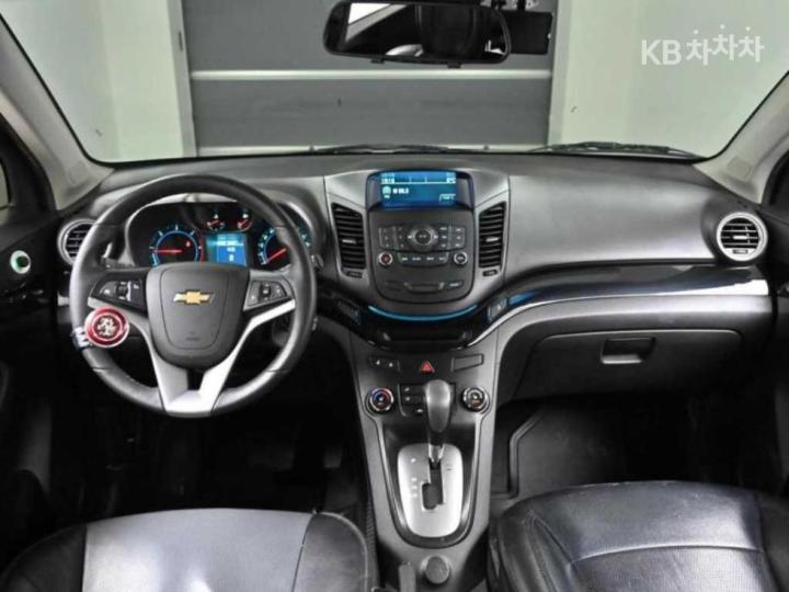 Chevrolet Orlando LTZ Premium 8