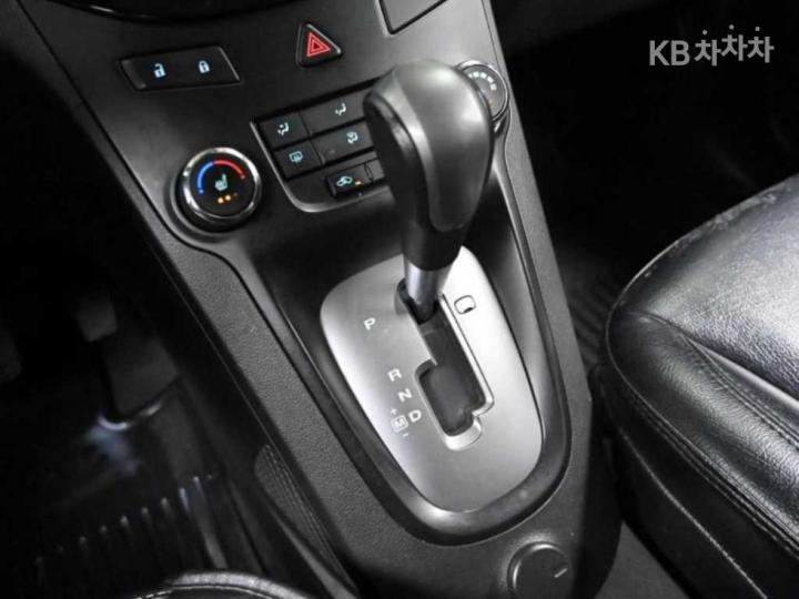 Chevrolet Orlando LTZ Premium 10