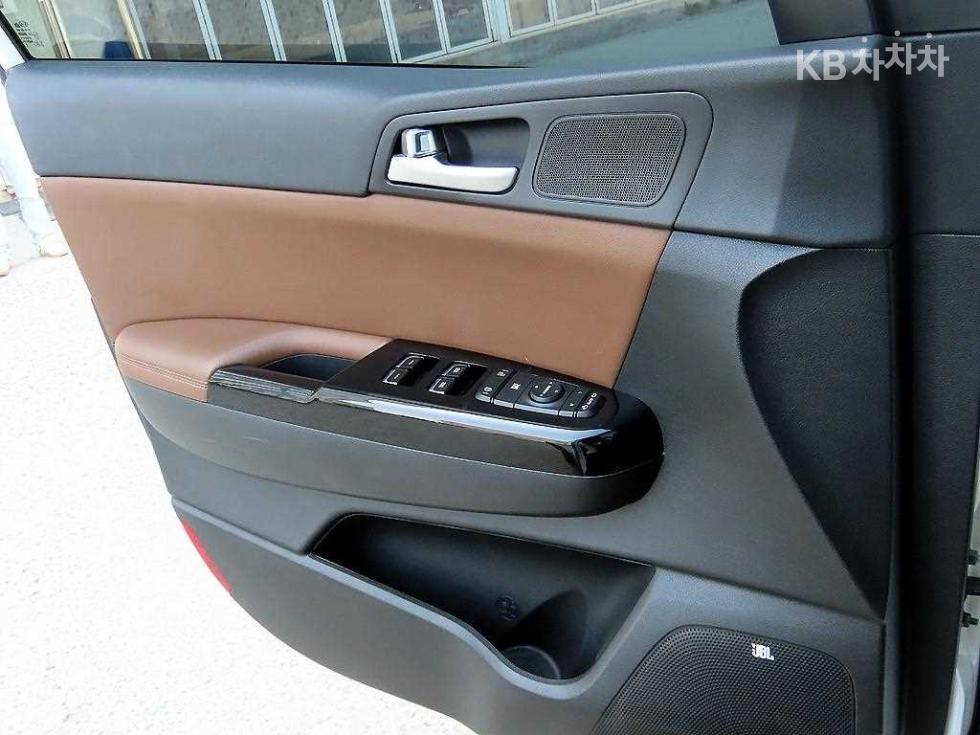 2019 - kia sportage