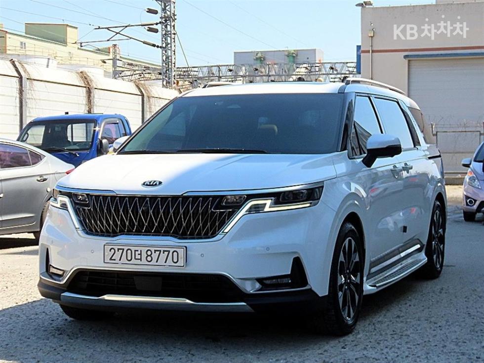 2021 - kia carnival