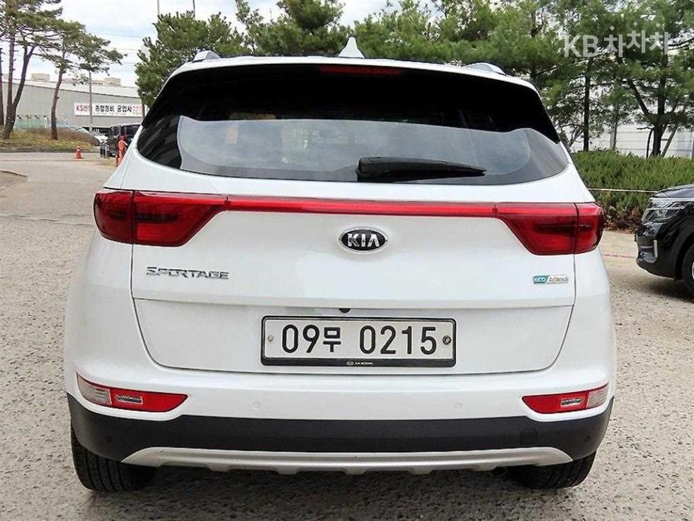 2016 - kia sportage