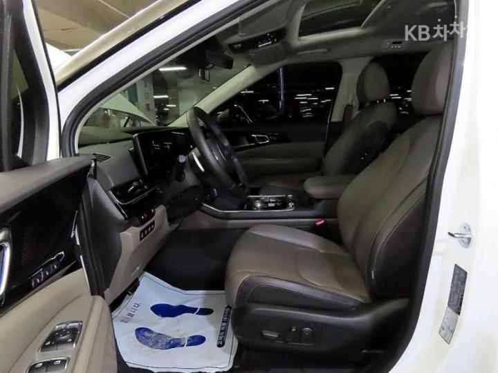 Kia Carnival Hybrid 1.6 HEV Signature 7