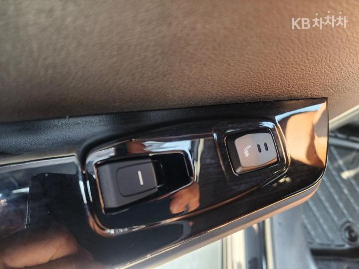 KG Mobility (Ssangyong) Torres J100 1.5 GDI Turbo T7 8