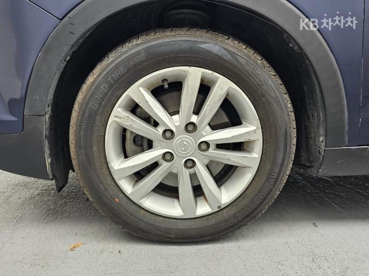 KG Mobility (Ssangyong) Tivoli Armor 1.6 Gasoline VX 2WD 6