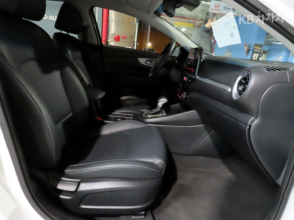 2022 - kia k3
