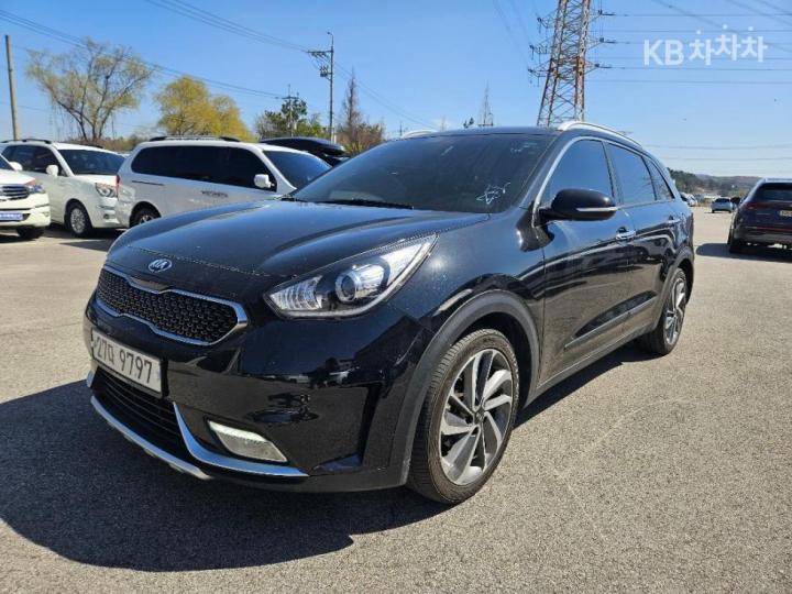 Kia Niro 1.6 Prestige 3