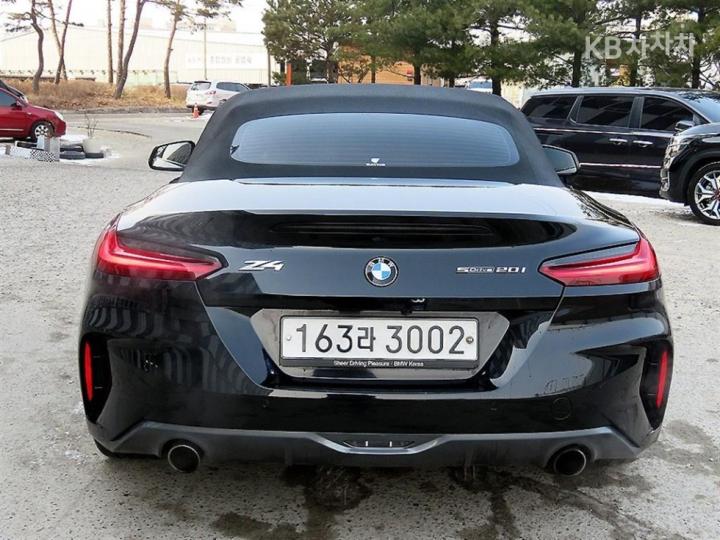 BMW Z4 sDrive 20i M Sport Package 5