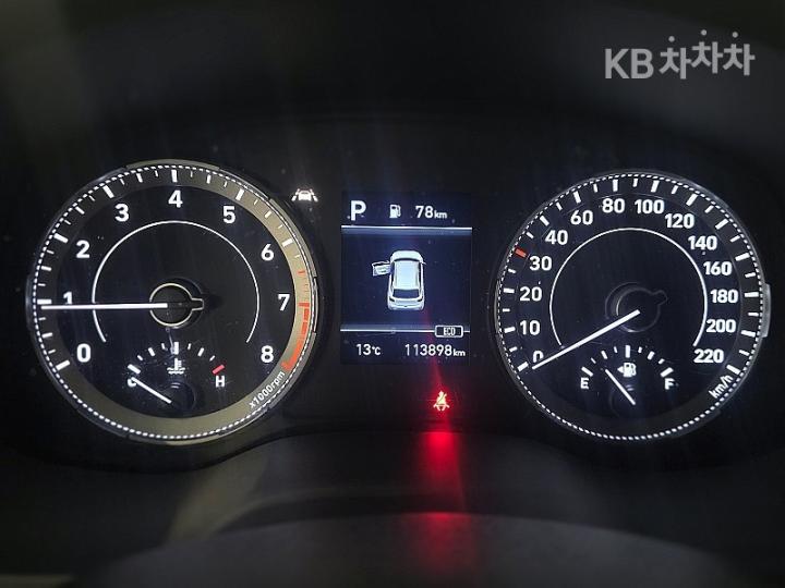 Hyundai Venue Gasoline 1.6 FLUX 6