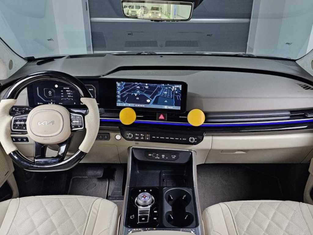 Kia Carnival — miniaturë 5
