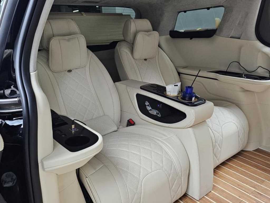 Kia Carnival — miniaturë 10