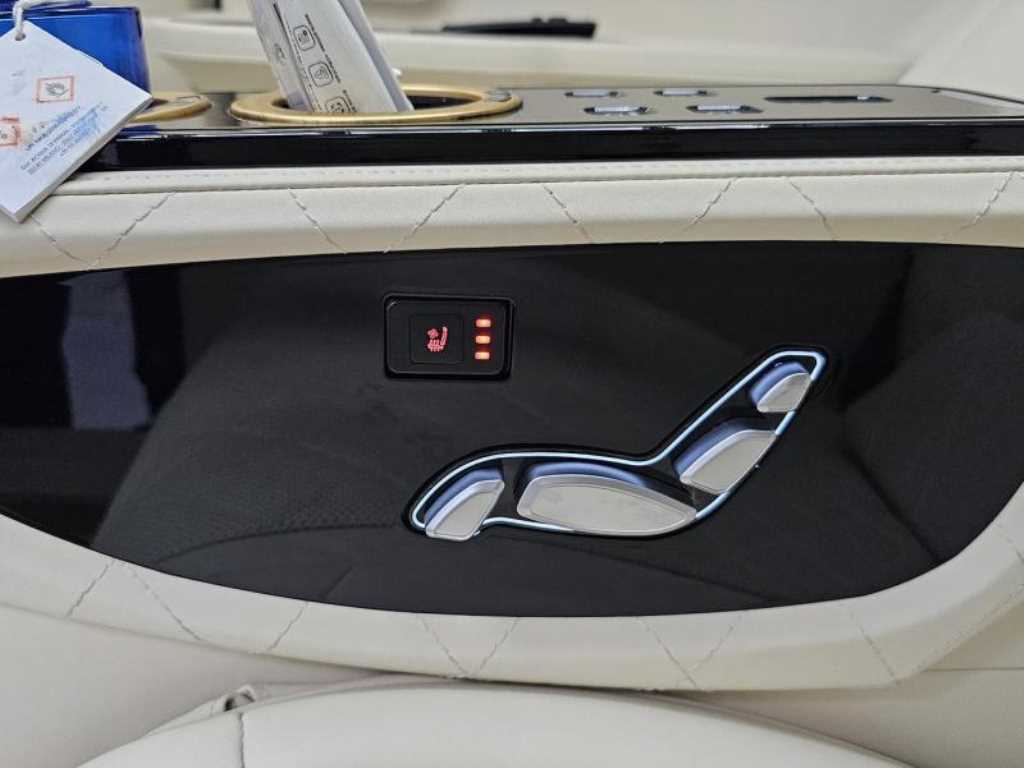 Kia Carnival — miniaturë 14