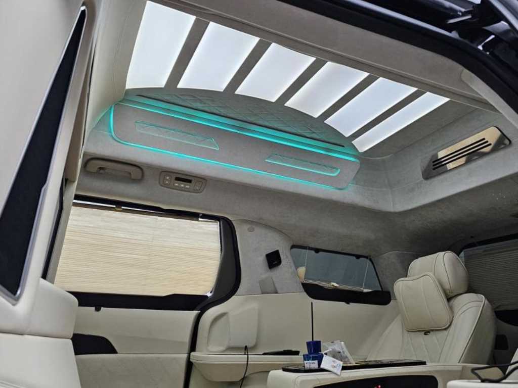 Kia Carnival — miniaturë 17