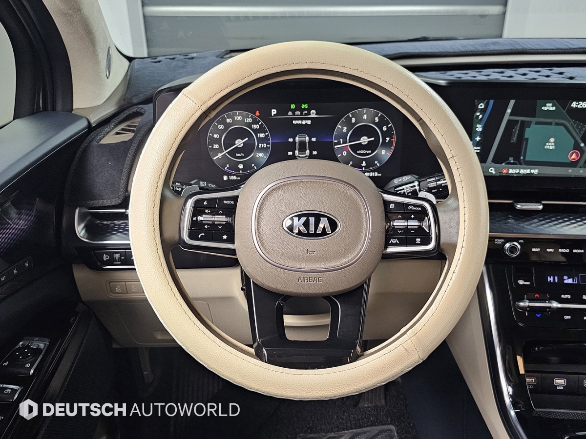 Kia Carnival — miniaturë 13