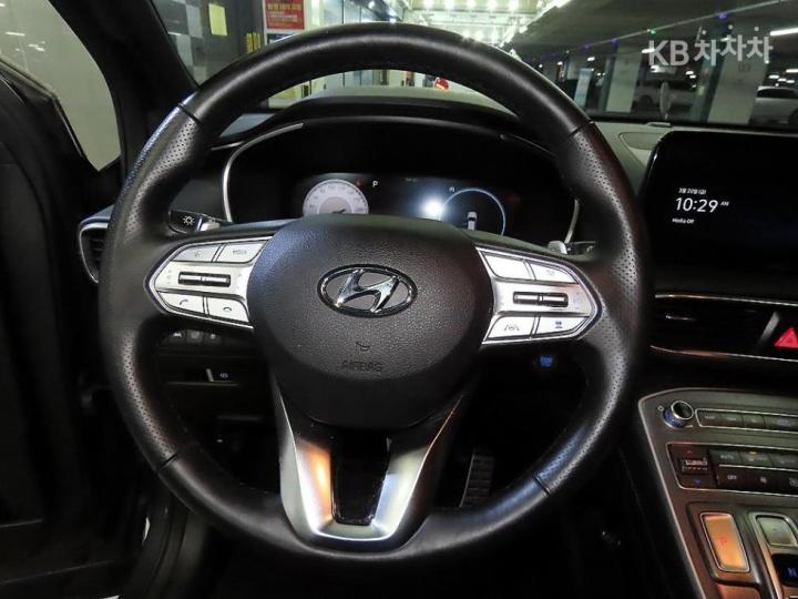 Hyundai Santa Fe TM Diesel 2.2 2WD Calligraphy 9