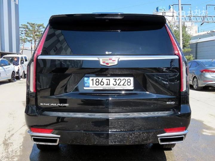 Cadillac Escalade 6.2 V8 5