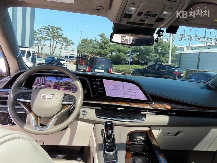 Cadillac Escalade 6.2 V8 8