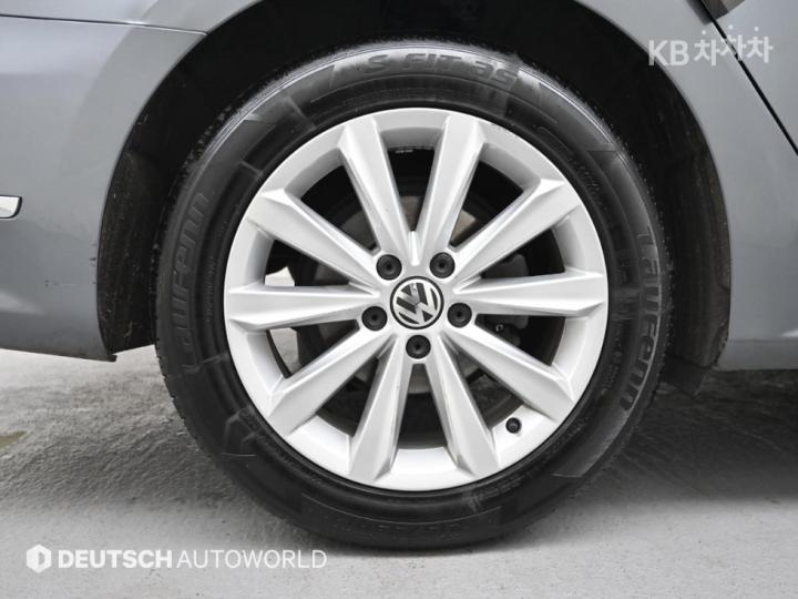 Volkswagen Passat 1.8 TSI Base Type 6