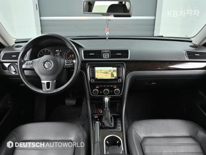Volkswagen Passat 1.8 TSI Base Type 8