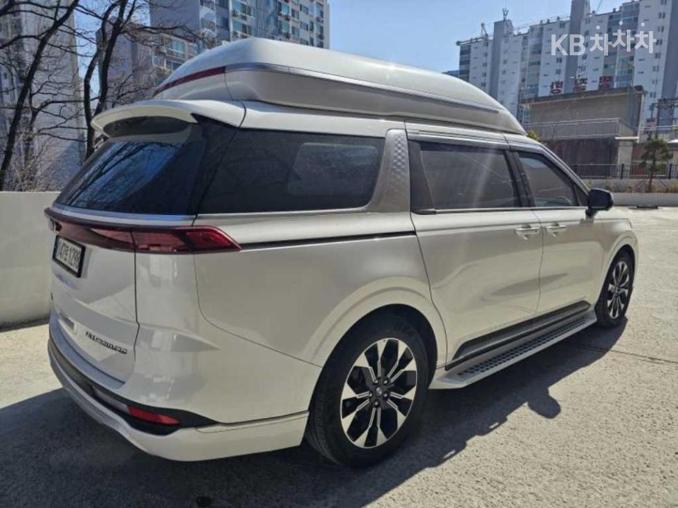 2021 - kia carnival