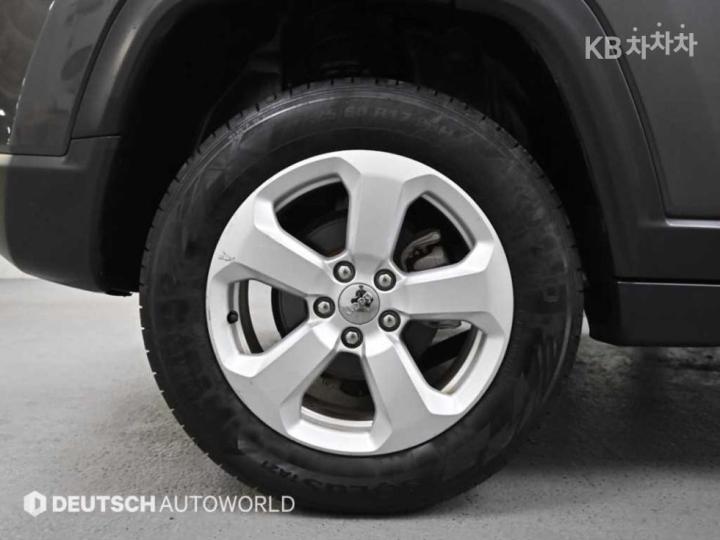 Jeep Compass 2.4 AWD Limited 6