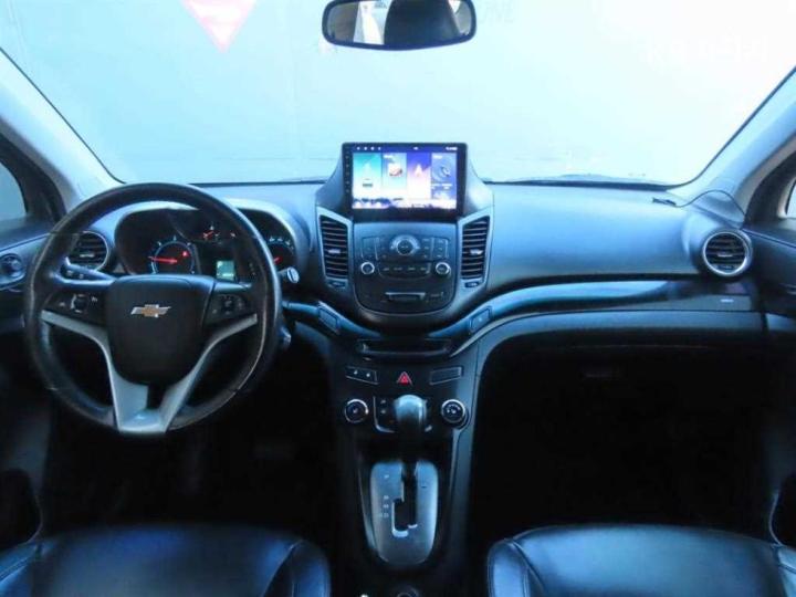 Chevrolet Orlando LT Premium 9