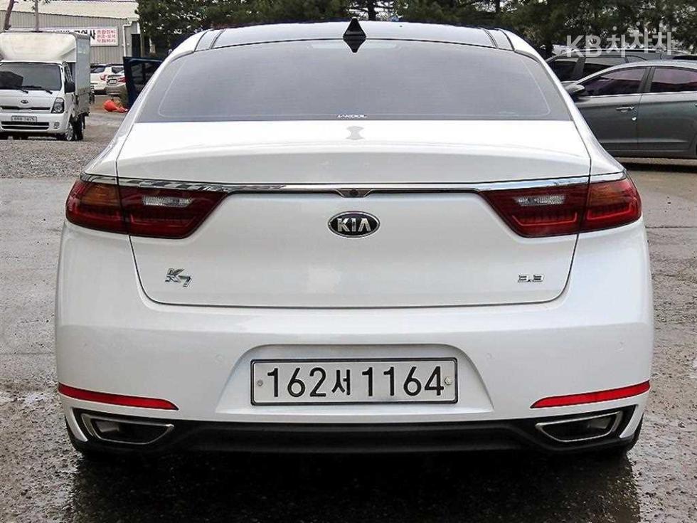2016 - kia k7
