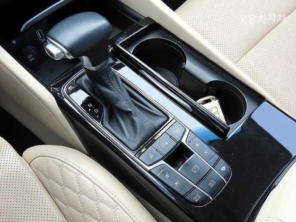 2016 - kia k7