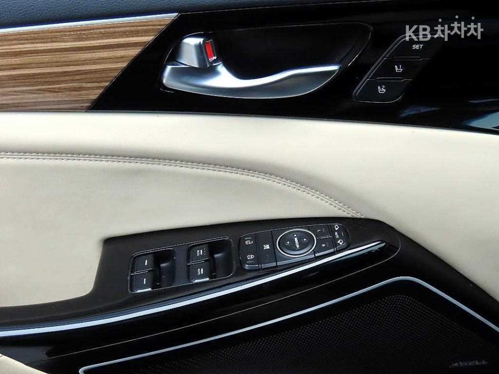 2016 - kia k7